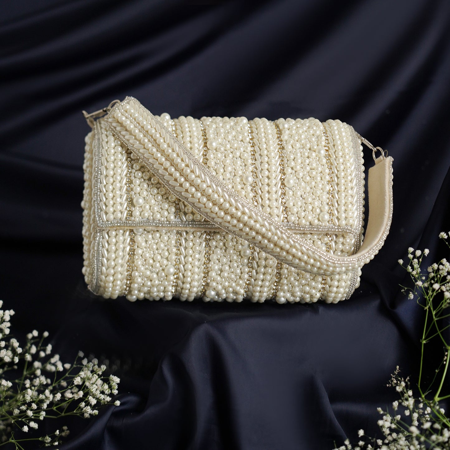 Fusion pearl clutch