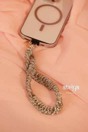 Wristlet chain