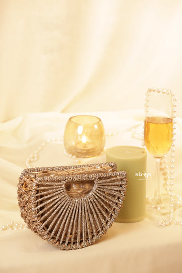Elara clutch